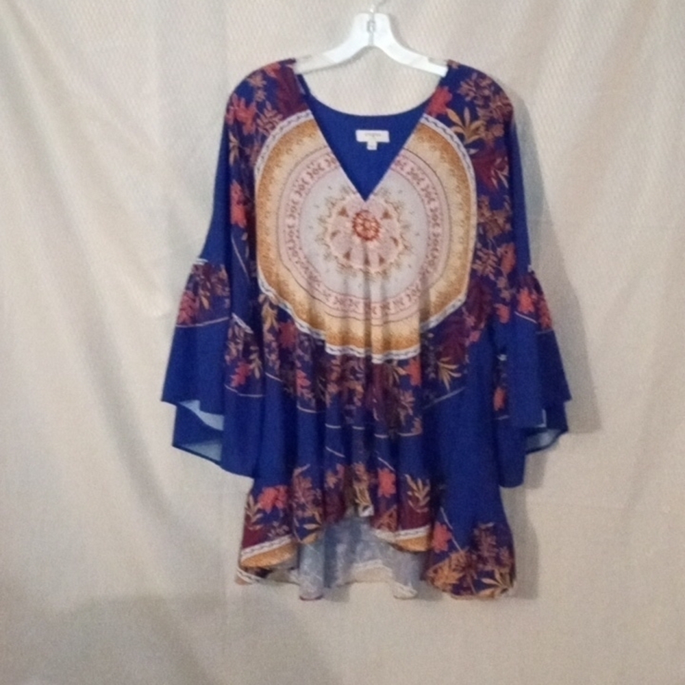 Umgee Boho Oversized V Neck Top, S, Blue Floral print, Pre-owned